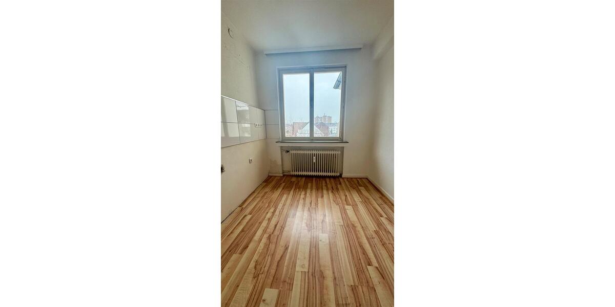 Etagenwohnung Düsseldorf Düsseltal - 3 Zimmer, 80 m&sup2;, 1.690&euro; | Angebot:25943662