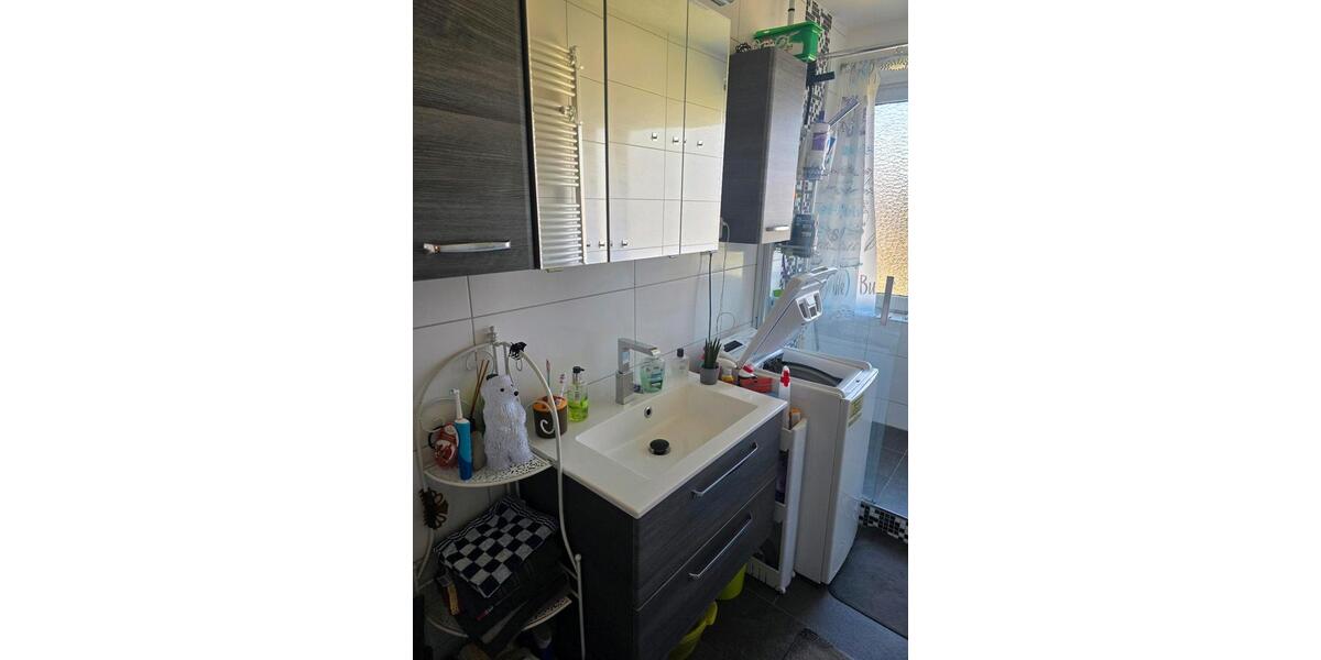 Etagenwohnung Krefeld Benrad - 4 Zimmer, 78 m&sup2;, 160.000&euro; | Angebot:26493611