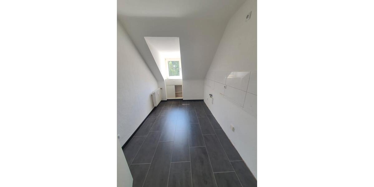 Dachgeschoßwohnung Essen Stadtbezirk IV - 2 Zimmer, 50 m&sup2;, 520&euro; | Angebot:25987337