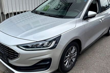 Ford Focus 196.240 km 9.300 &euro; Krefeld 47799