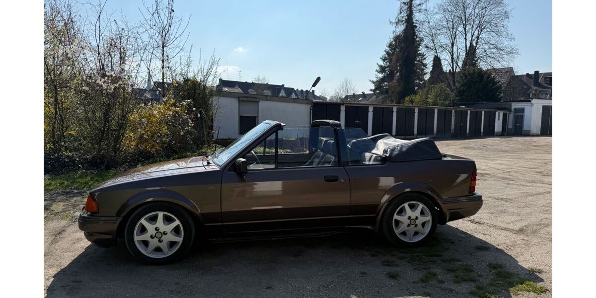 Ford Escort 90.422 km 4.300 &euro; Viersen 41747