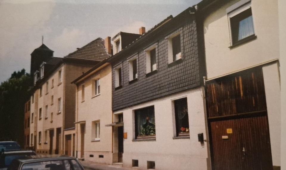 Mehrfamilienhaus, Wohnhaus Duisburg Beeck - 8 Zimmer, 200 m&sup2;, 320.000&euro; | Angebot:24839631