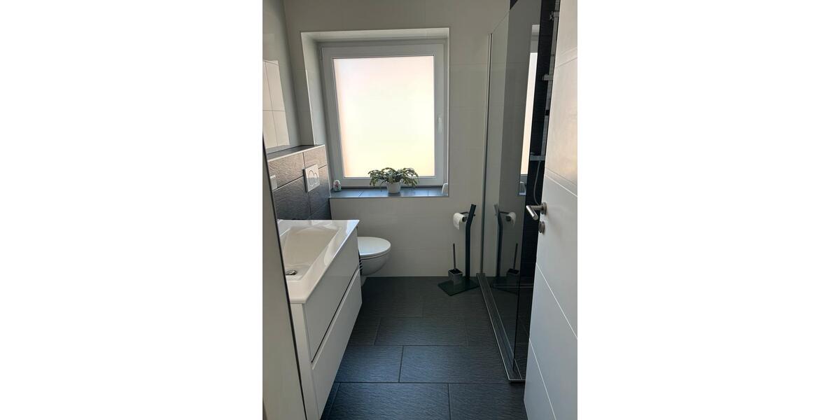 Etagenwohnung Tönisvorst - 2 Zimmer, 65 m&sup2;, 950&euro; | Angebot:26535337