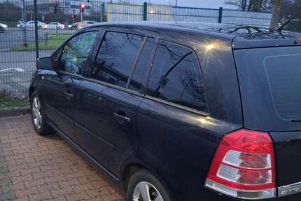 Opel Zafira 114.235 km 4.500 &euro; Essen 45356