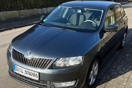 Skoda Rapid 147.000 km 6.700 &euro; Duisburg 47229
