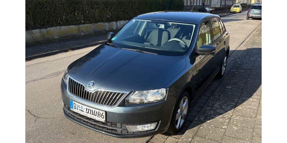 Skoda Rapid 147.000 km 6.700 &euro; Duisburg 47229