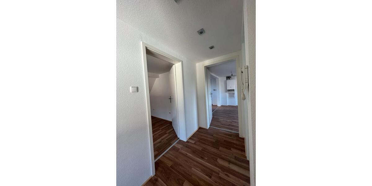 Dachgeschoßwohnung Kamp-Lintfort Lintfort - 2 Zimmer, 46 m&sup2;, 650&euro; | Angebot:25633275