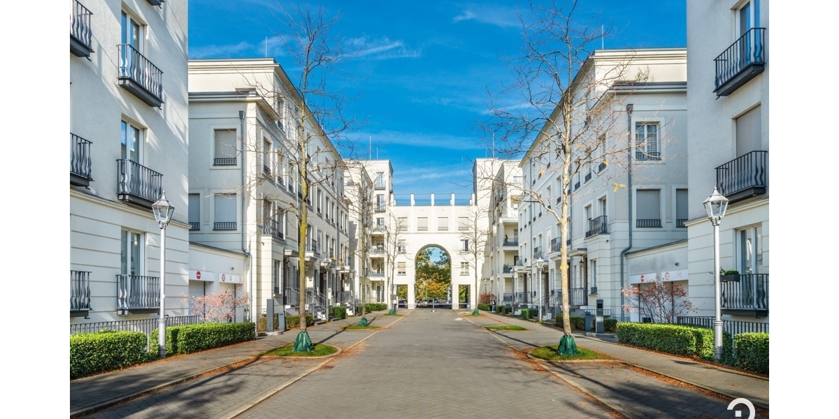Wohnen in hochwertigem Ambiente mit internationalem Flair. Luxus-Penthouse Heinrich-Heine-Gärten - Einfamilienhaus Düsseldorf Heerdt | Angebot:26748838