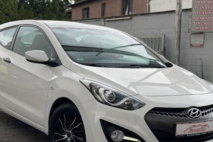 Hyundai i30 130.000 km 5.990 &euro; Krefeld 47807