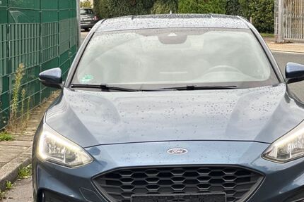 Ford Focus 242.734 km 8.499 &euro; Essen 45276