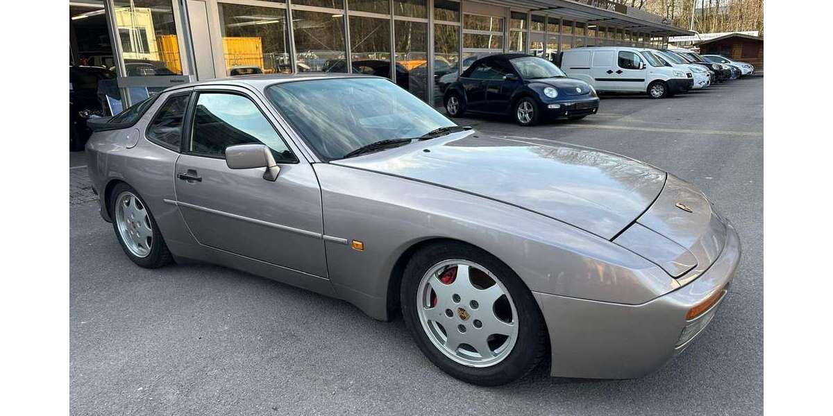 Porsche 944 181.911 km 26.900 &euro; Düsseldorf Niederkassel 40547