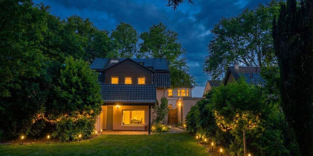 Einfamilienhaus Bottrop Eigen - 8 Zimmer, 162 m&sup2;, 588.000&euro; | Angebot:25696619