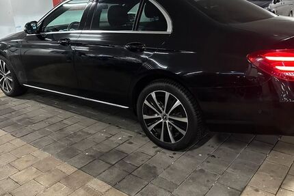 Mercedes-Benz E 300 57.500 km 32.000 &euro; Essen 45145