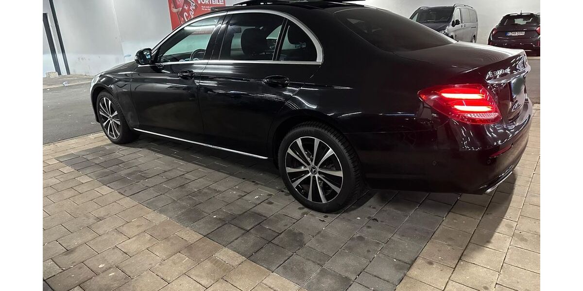 Mercedes-Benz E 300 57.500 km 32.000 &euro; Essen 45145