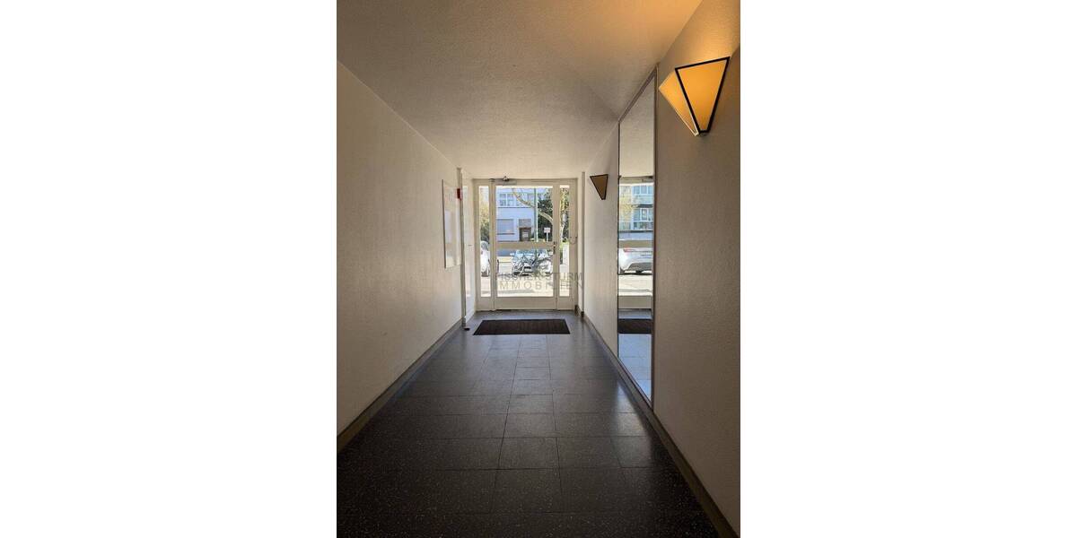 Etagenwohnung Düsseldorf Düsseltal - 2 Zimmer, 50 m&sup2;, 750&euro; | Angebot:26066055