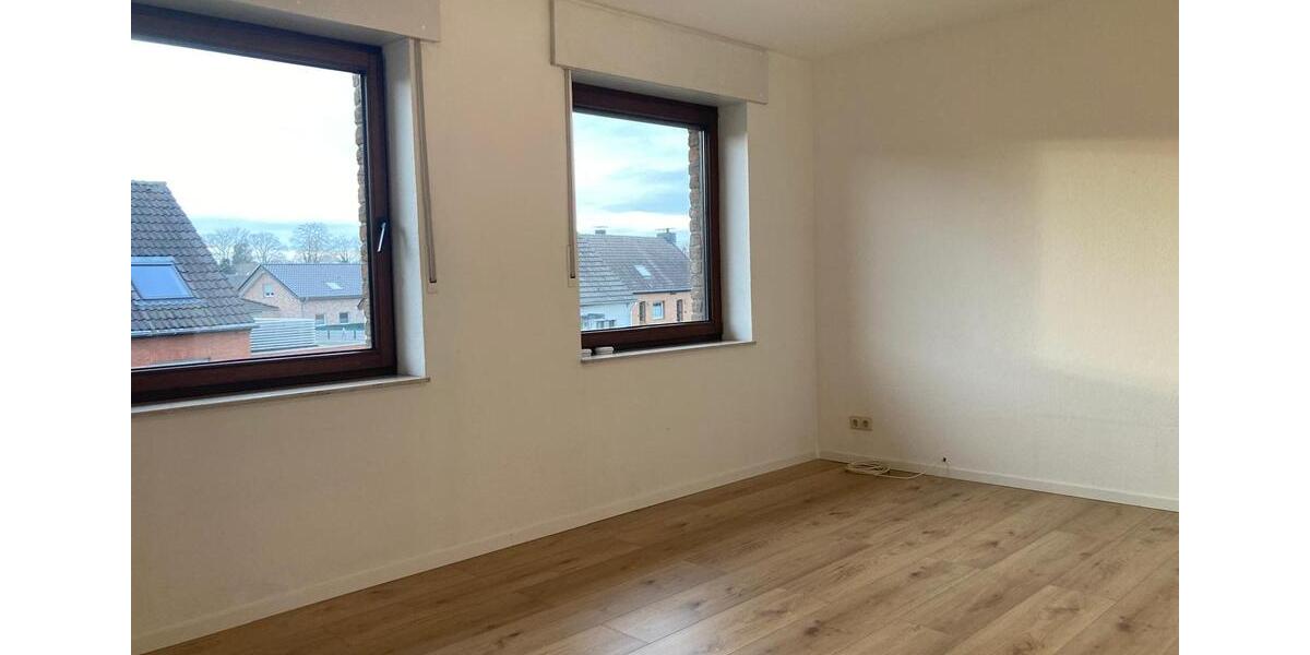 Doppelhaushälfte Moers Rheinkamp - 7 Zimmer, 157 m&sup2;, 440.000&euro; | Angebot:24774577