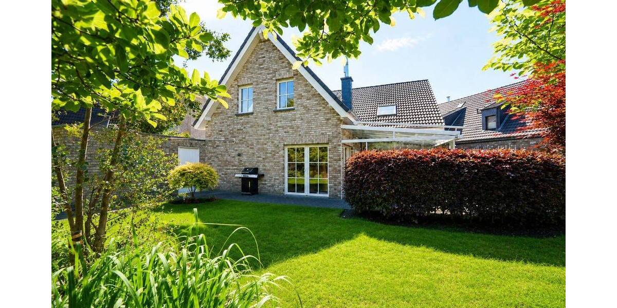 Einfamilienhaus Tönisvorst St. Tönis - 7 Zimmer, 217 m&sup2;, 865.000&euro; | Angebot:26751194
