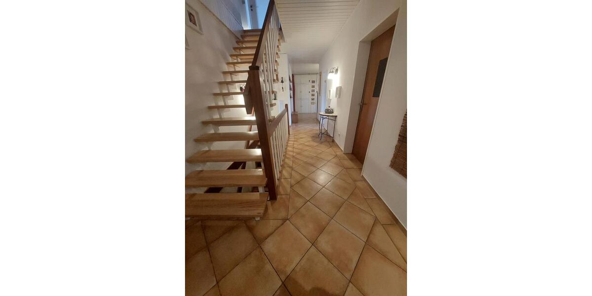 Reihenhaus Hünxe - 7 Zimmer, 250 m&sup2;, 485.000&euro; | Angebot:26652136