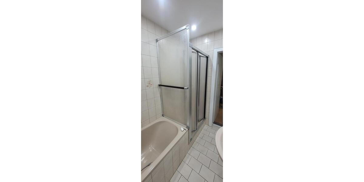 Etagenwohnung Ratingen Lintorf - 2 Zimmer, 66 m&sup2;, 190.000&euro; | Angebot:26728351