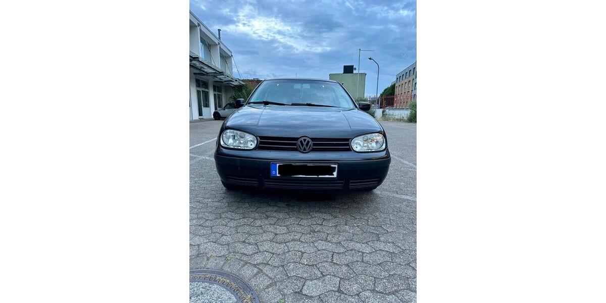 VW Golf 135.000 km 1.200 &euro; Essen 45121