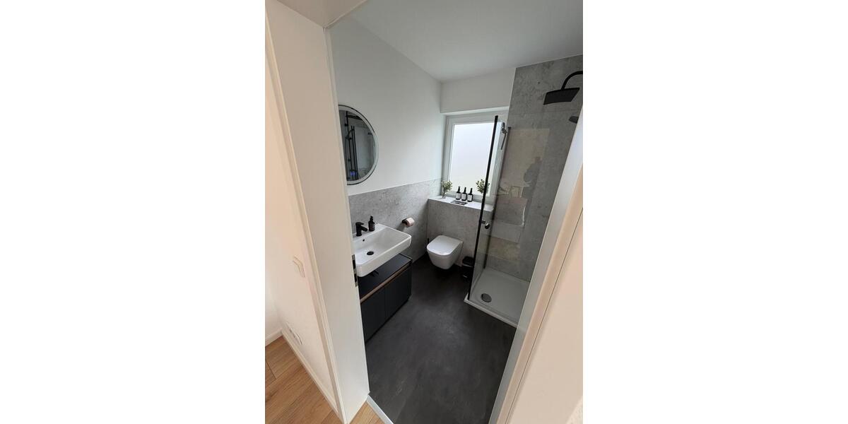 Etagenwohnung Krefeld Gellep-Stratum - 1 Zimmer, 39 m&sup2;, 1.200&euro; | Angebot:26609164
