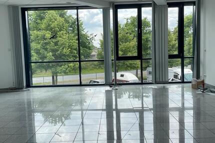 Gewerbeobjekt Wesel Bislich - 1.450&euro; | Angebot:25970059