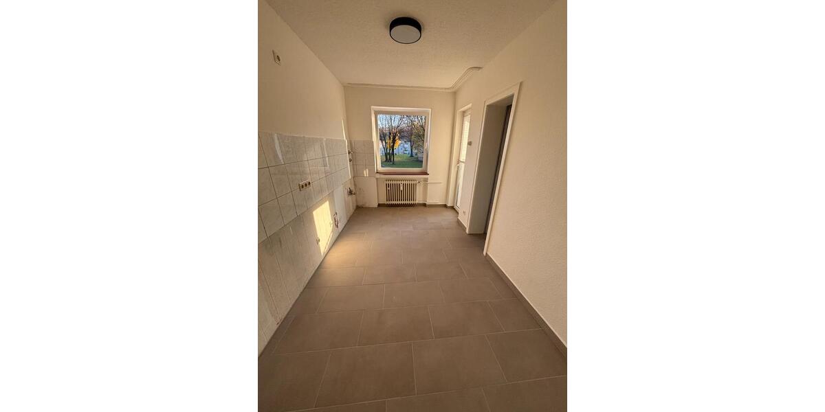 Etagenwohnung Mülheim an der Ruhr Dümpten - 3.5 Zimmer, 101 m&sup2;, 770&euro; | Angebot:25439696