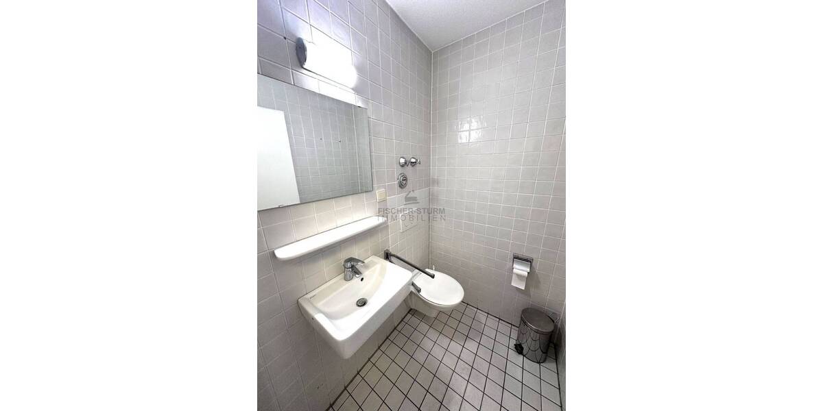 Etagenwohnung Düsseldorf Carlstadt - 3 Zimmer, 119 m&sup2;, 749.000&euro; | Angebot:26066053