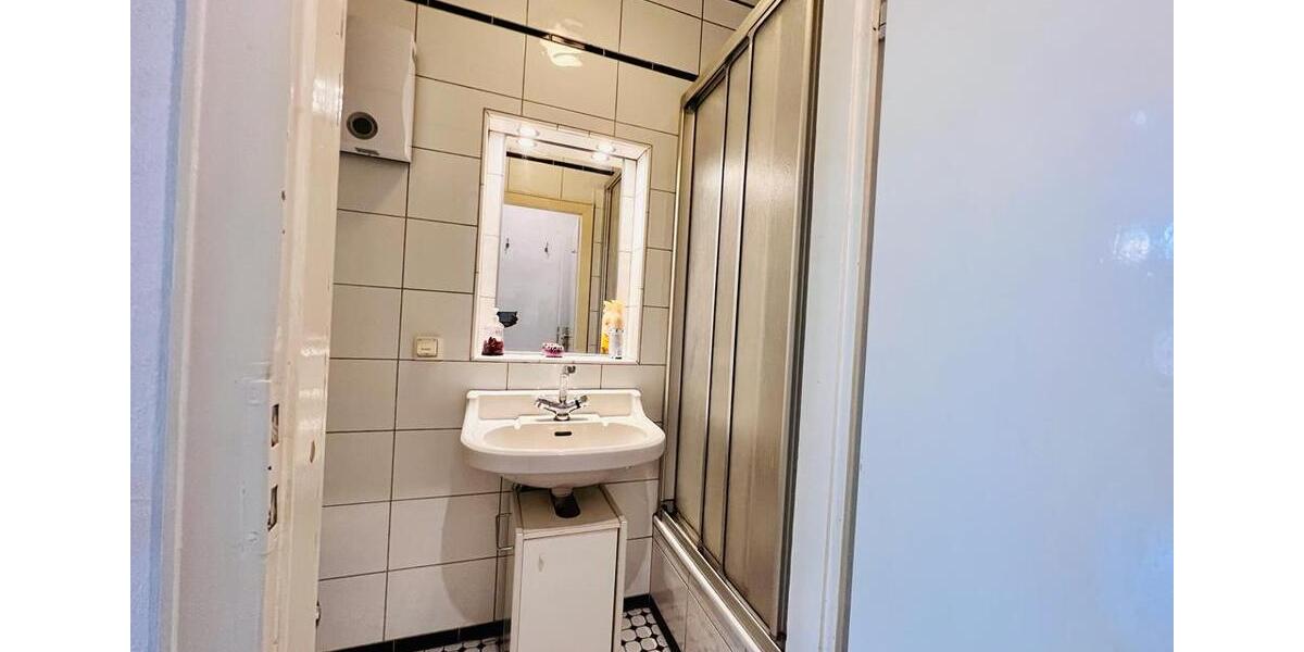 Einfamilienhaus Düsseldorf Stadtbezirk 3 - 1 Zimmer, 30 m&sup2;, 800&euro; | Angebot:26481029