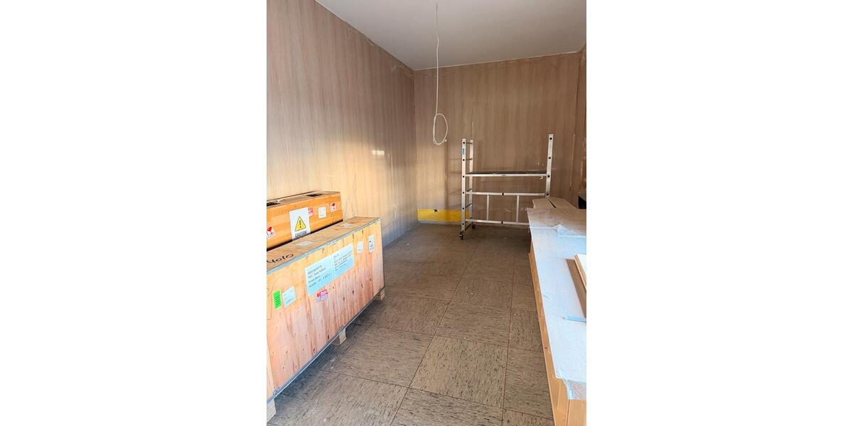 Gewerbeobjekt Oberhausen Osterfeld - 1.350&euro; | Angebot:25050060