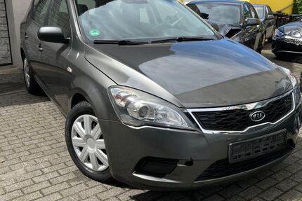 Kia ceed / Ceed 124.000 km 1.900 &euro; Essen 45329