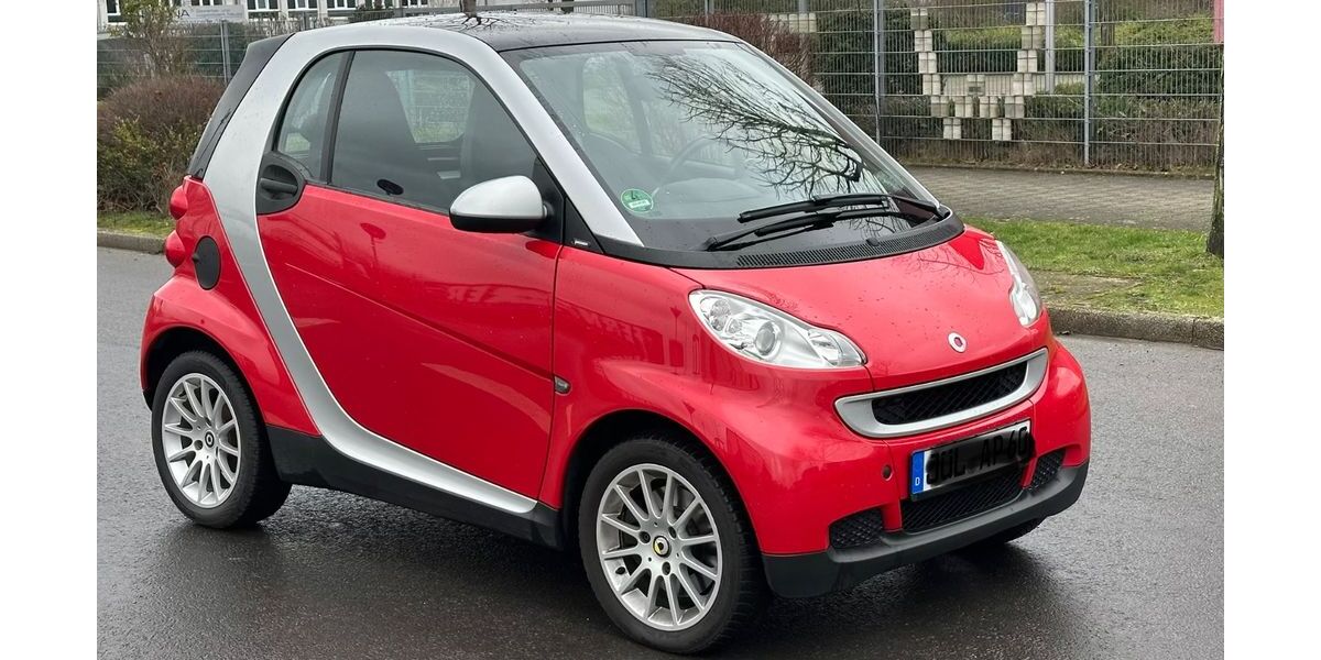 Smart ForTwo 176.000 km 3.300 &euro; Neuss 41460