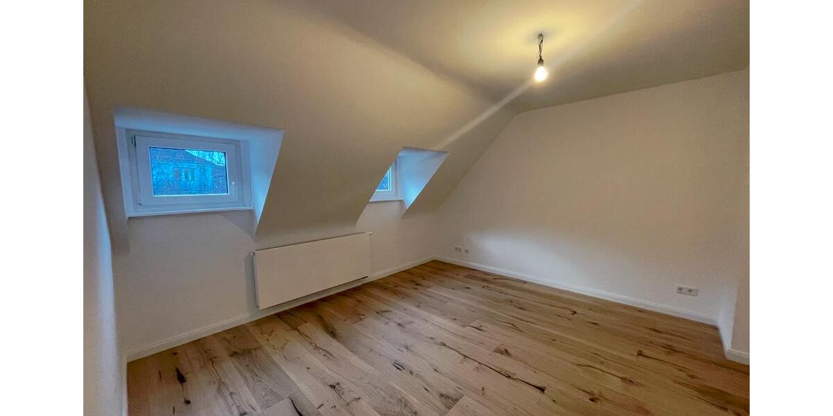 Etagenwohnung Düsseldorf Niederkassel - 2 Zimmer, 66 m&sup2;, 1.300&euro; | Angebot:24002364