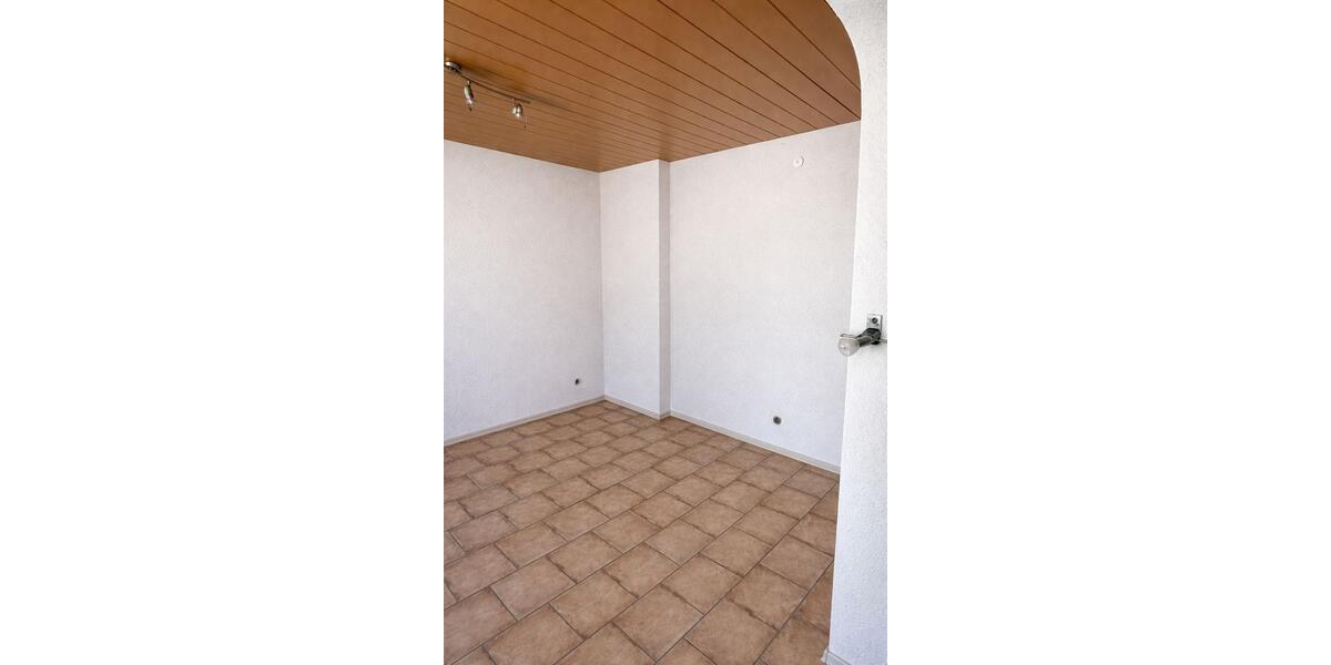 Etagenwohnung Duisburg Duisburg-Mitte - 3.5 Zimmer, 90 m&sup2;, 950&euro; | Angebot:25792066