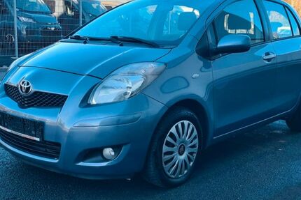 Toyota Yaris 236.478 km 2.990 &euro; Essen 45309