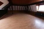 Dachgeschoßwohnung Geldern - 5 Zimmer, 110 m&sup2;, 1.250&euro; | Angebot:26549872