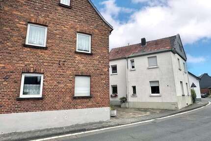 Haus Neuss Erfttal - 8 Zimmer, 210 m&sup2;, 419.000&euro; | Angebot:25513513