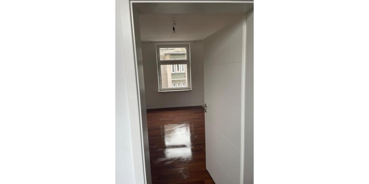 Etagenwohnung Essen Stadtbezirk III - 3 Zimmer, 65 m&sup2;, 550&euro; | Angebot:25238977