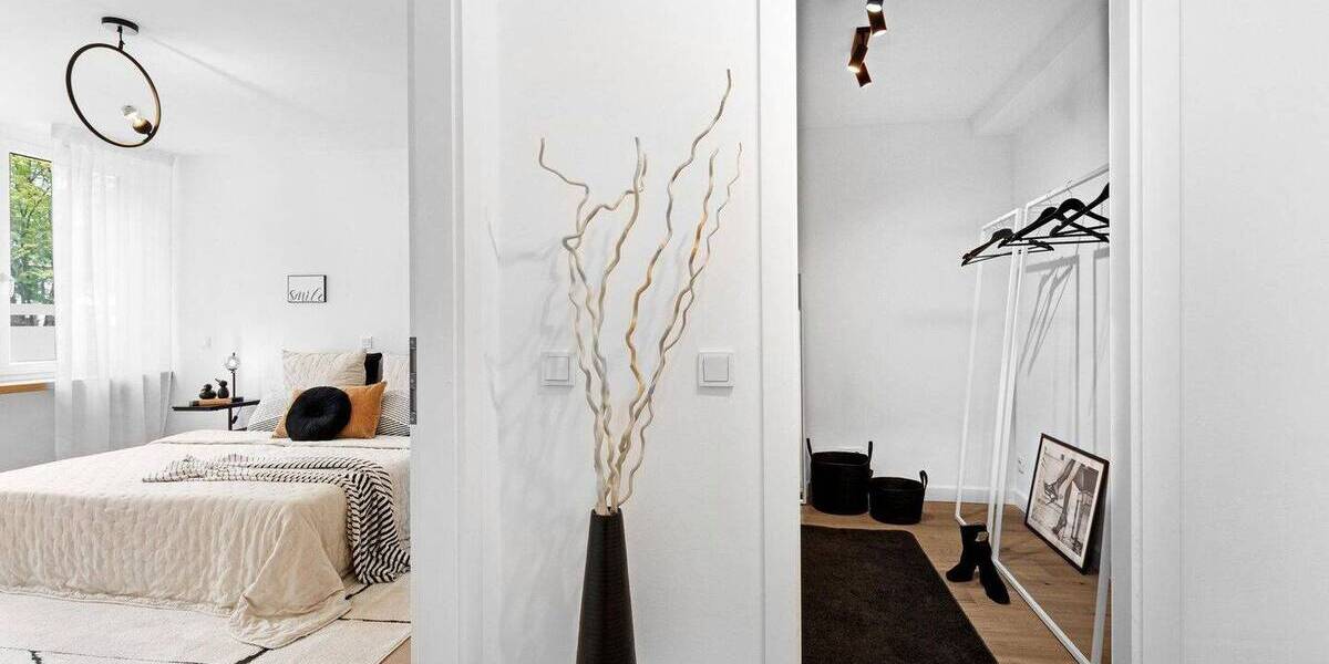 Etagenwohnung Neuss Weissenberg - 2 Zimmer, 103 m&sup2;, 349.000&euro; | Angebot:26737054