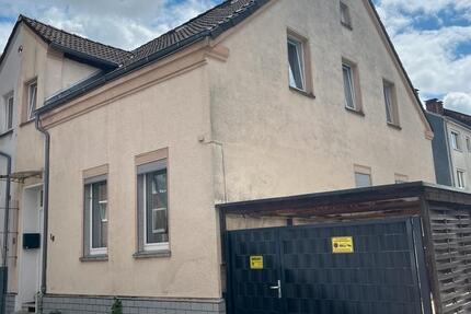 Haus Essen Stadtbezirk VI - 6 Zimmer, 130 m&sup2;, 320.000&euro; | Angebot:27048369