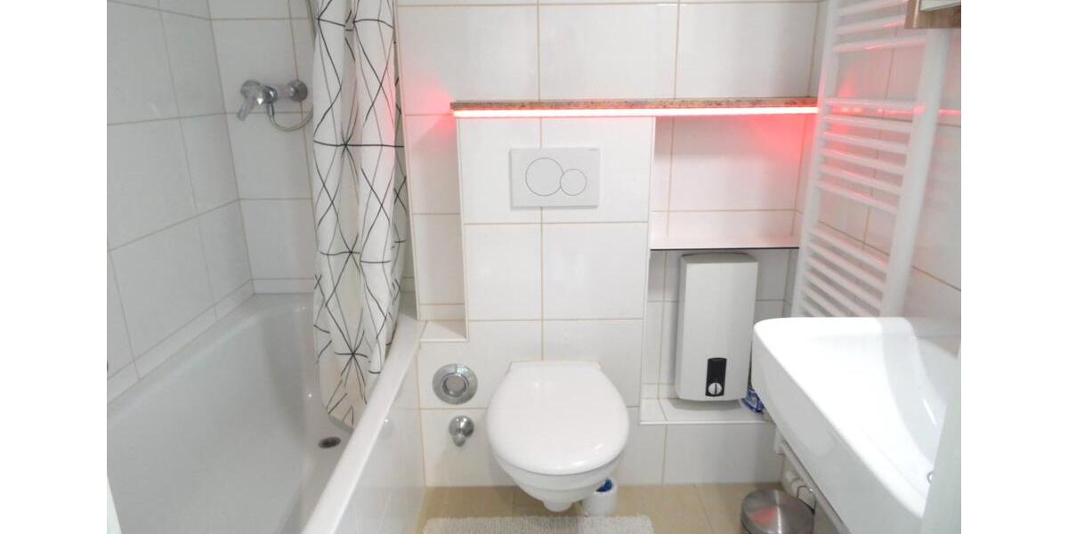 Etagenwohnung Düsseldorf Pempelfort - 2 Zimmer, 34 m&sup2;, 665&euro; | Angebot:26646073