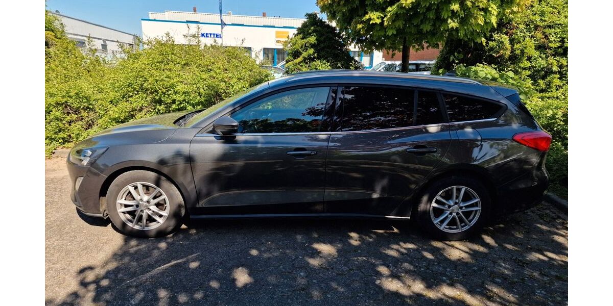 Ford Focus 134.000 km 11.800 &euro; Krefeld 47804