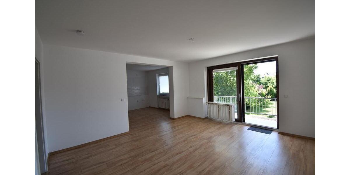 Etagenwohnung Essen Stadtbezirk VI - 4 Zimmer, 145 m&sup2;, 1.550&euro; | Angebot:22040281