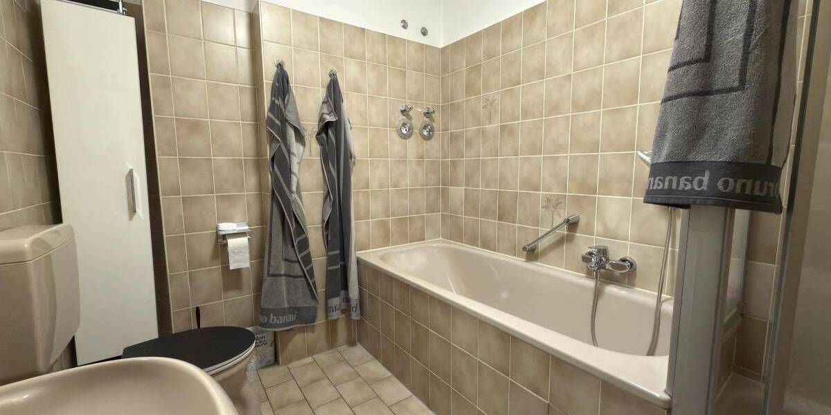 Etagenwohnung Oberhausen Schmachtendorf - 2 Zimmer, 75 m&sup2;, 675&euro; | Angebot:26754009