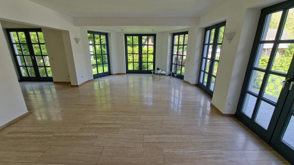 Erdgeschoßwohnung Duisburg Rheinhausen - 4 Zimmer, 149 m&sup2;, 1.600&euro; | Angebot:26531409