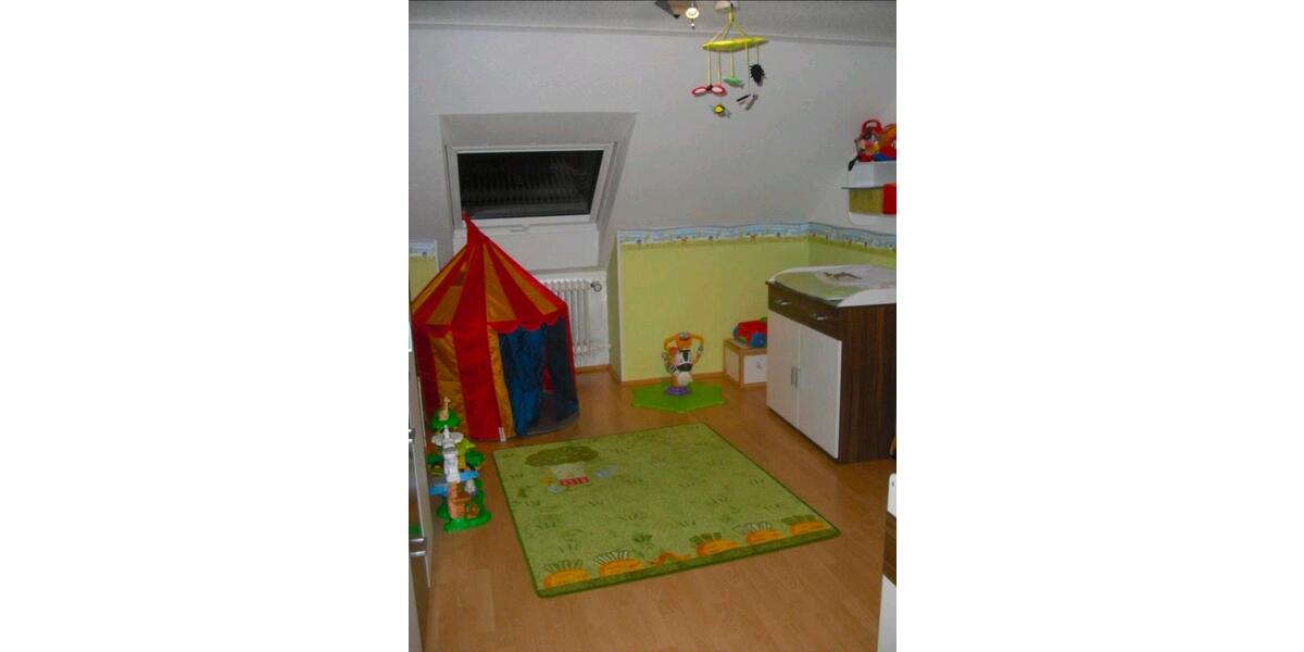 Dachgeschoßwohnung Oberhausen Alstaden - 3.5 Zimmer, 68 m&sup2;, 149.500&euro; | Angebot:25810230