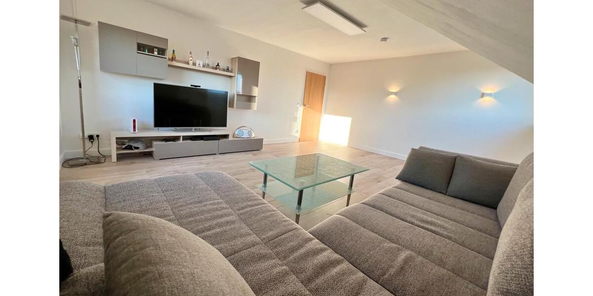 Dachgeschoßwohnung Voerde (Niederrhein) - 3 Zimmer, 78 m&sup2;, 740&euro; | Angebot:25294077