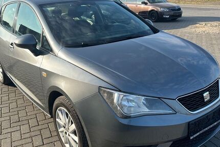 Seat Ibiza 98.000 km 4.980 &euro; XANTEN 46509