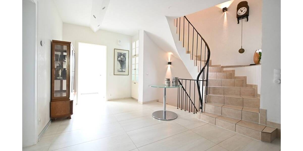 Einfamilienhaus Krefeld Traar - 6 Zimmer, 228 m&sup2;, 795.000&euro; | Angebot:26455149