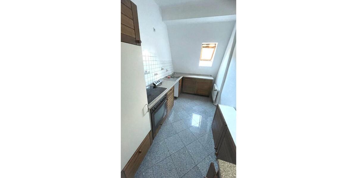 Dachgeschoßwohnung Krefeld Dießem - 3 Zimmer, 68 m&sup2;, 680&euro; | Angebot:25570036